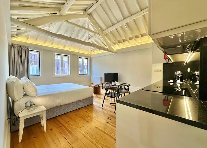 Youropo - Collection Apartman Porto